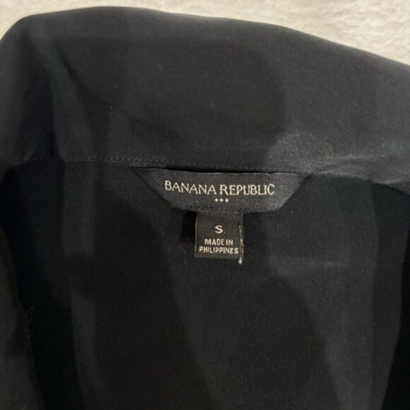 Banana Republic Black Button Up - Picture 2 of 3